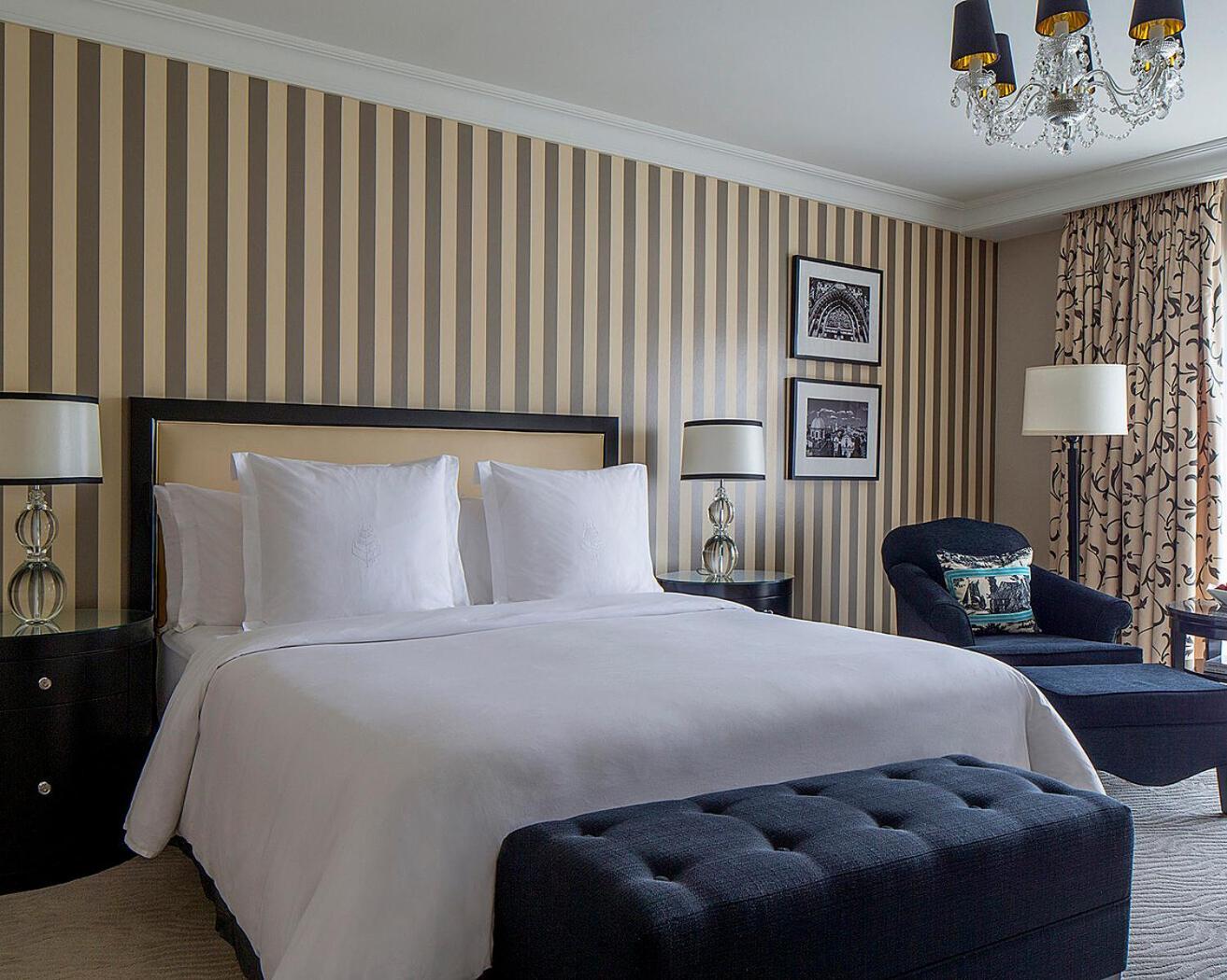 Modern King Room,1742796621:JPEG