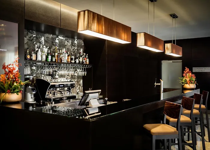 Occidental Praha Five